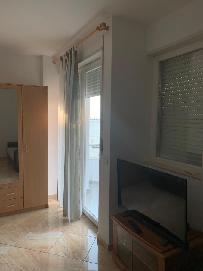 Kokomani 2 Apartment Durrës Exterior foto